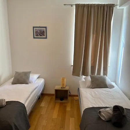 David Biograd Na Moru